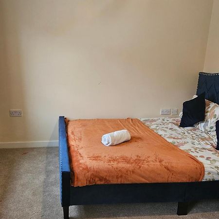 Immaculate 3 Bedroom Property. Nottingham Bagian luar foto